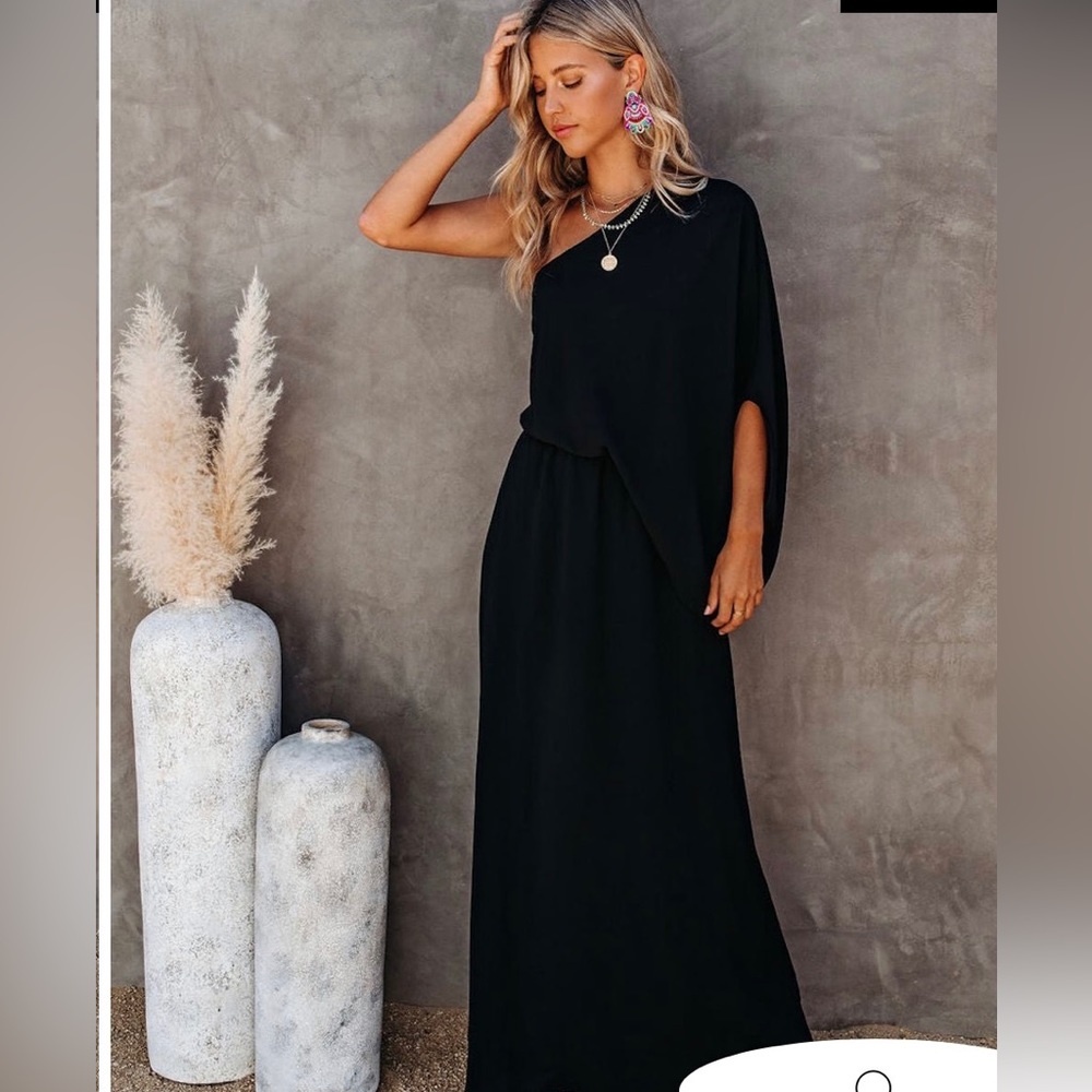 VICI One Shoulder Maxi Dress